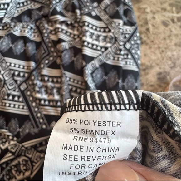 Magic Maxi Dress Size 1X Black & White Sleeveless Tribal Aztec Geometric Summer - Picture 6 of 10